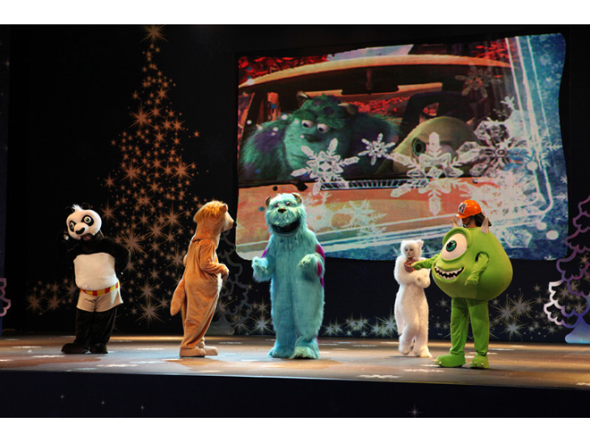 Heydar Aliyev Foundation organizes New Year celebrations for orphans (PHOTOS)