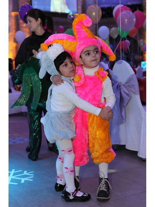 Heydar Aliyev Foundation organizes New Year celebrations for orphans (PHOTOS)