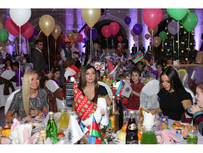 Heydar Aliyev Foundation organizes New Year celebrations for orphans (PHOTOS)