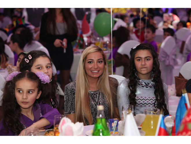 Heydar Aliyev Foundation organizes New Year celebrations for orphans (PHOTOS)