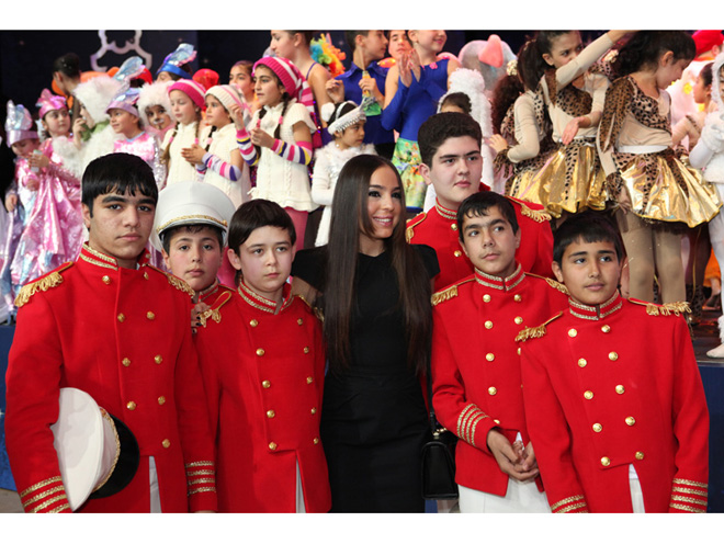 Heydar Aliyev Foundation organizes New Year celebrations for orphans (PHOTOS)