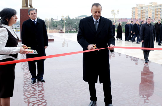President Ilham Aliyev opens Heydar Aliyev Park, Heydar Aliyev Center and "Jirtdan" entertainment center (PHOTOS)