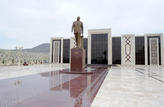 President Ilham Aliyev opens Heydar Aliyev Park, Heydar Aliyev Center and "Jirtdan" entertainment center (PHOTOS)