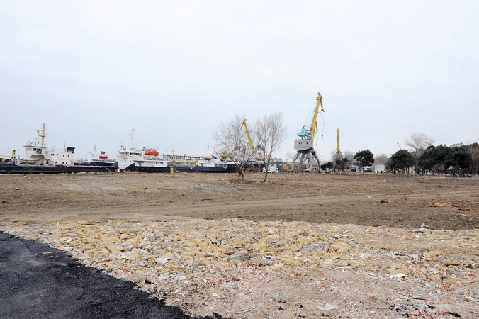 Azerbaijani President inspects ongoing reconstruction works in framework of program of Baku Boulevard's expansion (PHOTO)