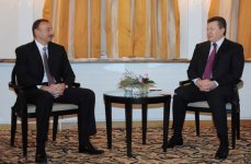 Azerbaijan, Ukraine sign agreement on oil and gas deliveries (PHOTO)