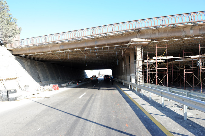 President Ilham Aliyev familiarizes with Yevlakh-Ganja road`s construction (PHOTO)