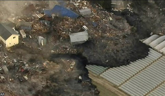 Japan quake death toll rises to 90 (UPDATE 7) (PHOTOS)