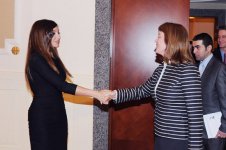 First Lady of Azerbaijan meets US science envoy (PHOTO)