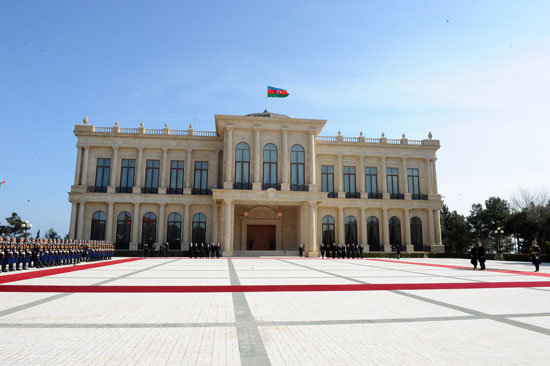 Swiss president officially welcomed to Azerbaijan (PHOTO)