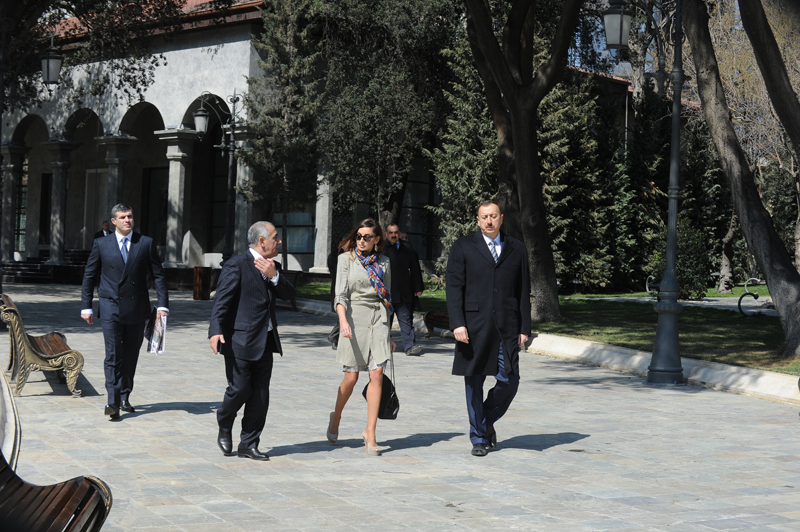 Azerbaijani President and First Lady open Officers' Park in Baku (PHOTO)