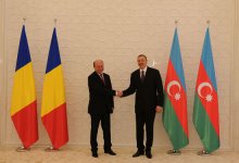 Official welcoming ceremony held for Romanian President in Baku (PHOTO)