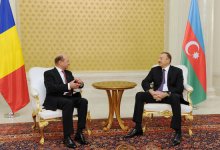 Azerbaijani and Romanian Presidents hold private meeting (PHOTO)