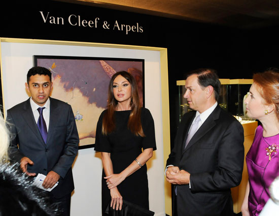 Azerbaijan's First Lady visits Masterpieces of Art exhibition at Museum of Modern Art (PHOTO)