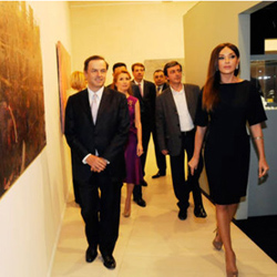 Azerbaijan's First Lady visits Masterpieces of Art exhibition at Museum of Modern Art (PHOTO)