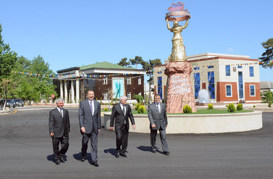 Azerbaijani President Ilham Aliyev gets acquainted with overhauled Culture House in Agjabadi (PHOTO)
