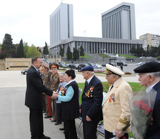 Azerbaijan`s President attends Victory Day ceremony in Baku (UPDATE) (PHOTO)