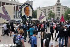 Flower festival in Baku (PHOTO)