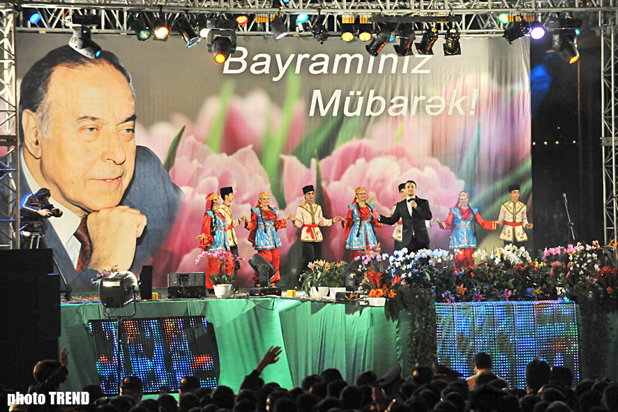 Spectacular fireworks fills Baku sky - PHOTOSESSION