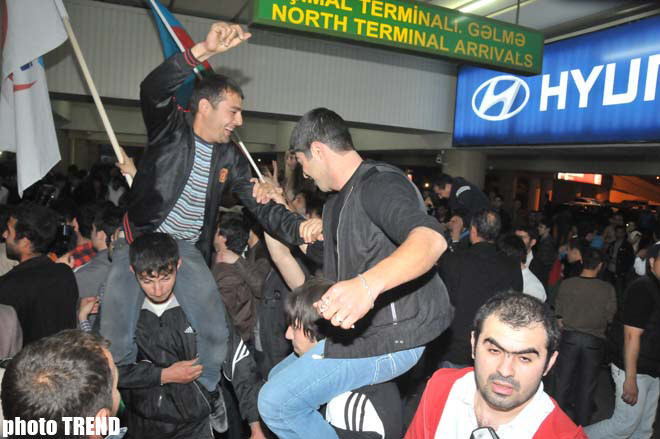 Eurovision 2011 winners return to Baku (PHOTO)
