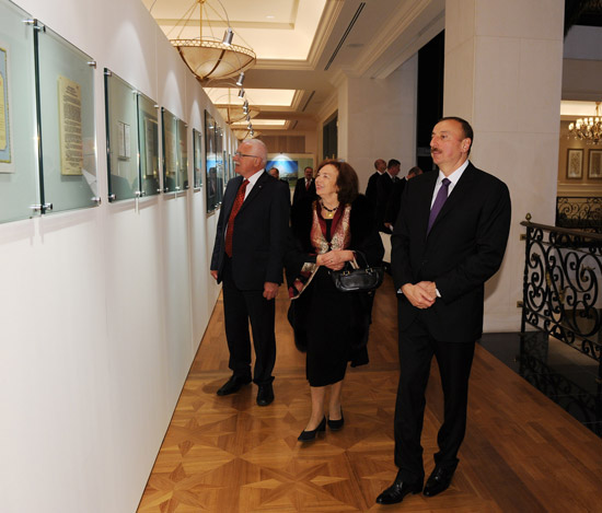 Czech President visits Heydar Aliyev Foundation (PHOTOS)