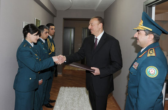 President Ilham Aliyev inaugurates residential complex for border guards (PHOTO)