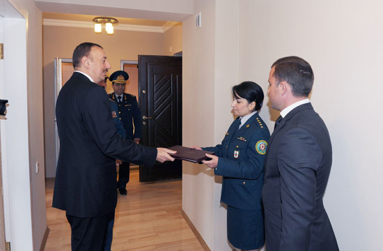 President Ilham Aliyev inaugurates residential complex for border guards (PHOTO)