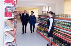 President Ilham Aliyev inaugurates residential complex for border guards (PHOTO)