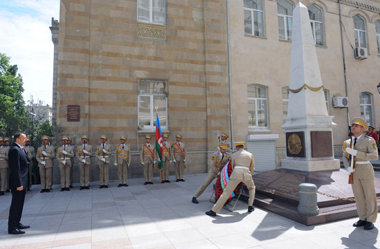 Azerbaijani President visits monument to Azerbaijan Democratic Republic (PHOTO)