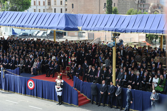 Azerbaijan`s President participates in official parade in Italy (PHOTO)