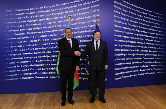 Azerbaijani President: Active dialogue exists between EU and Azerbaijan (UPDATE 2) (PHOTO)