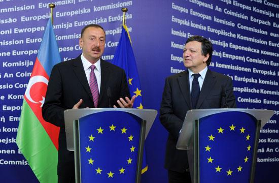 Azerbaijani President: Active dialogue exists between EU and Azerbaijan (UPDATE 2) (PHOTO)