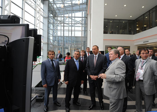President of Azerbaijan visits high-tech "IT Park" in Kazan (PHOTO)