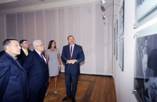 Palestinian President visits Heydar Aliyev Foundation (PHOTO)