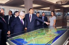 Palestinian President visits Heydar Aliyev Foundation (PHOTO)