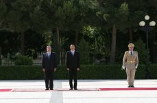 Polish President officially welcomed to Azerbaijan (PHOTO)
