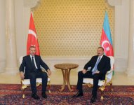 Azerbaijani President, Turkish Premier meet in private  (PHOTO)