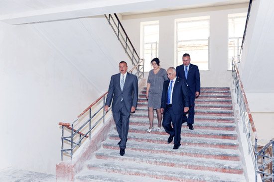 Azerbaijani President inspects repair and reconstruction work at schools in Baku (PHOTO)