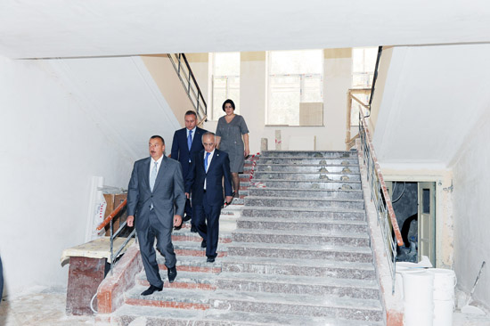 Azerbaijani President inspects repair and reconstruction work at schools in Baku (PHOTO)
