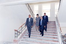 Azerbaijani President inspects repair and reconstruction work at schools in Baku (PHOTO)