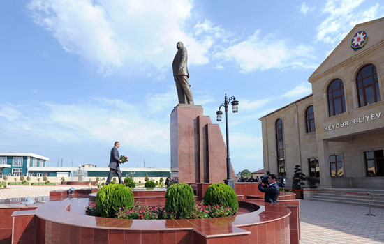 Azerbaijani President inaugurates Heydar Aliyev Center in Siyazan region
(UPDATE)(PHOTO)
