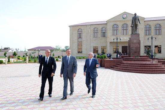 Azerbaijani President inaugurates Heydar Aliyev Center in Siyazan region
(UPDATE)(PHOTO)