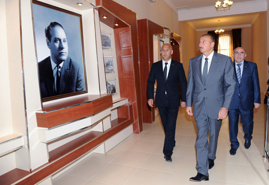 Azerbaijani President inaugurates Heydar Aliyev Center in Siyazan region
(UPDATE)(PHOTO)