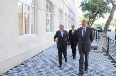 Azerbaijani President inspects reconstruction of school No160 in Baku (PHOTO)