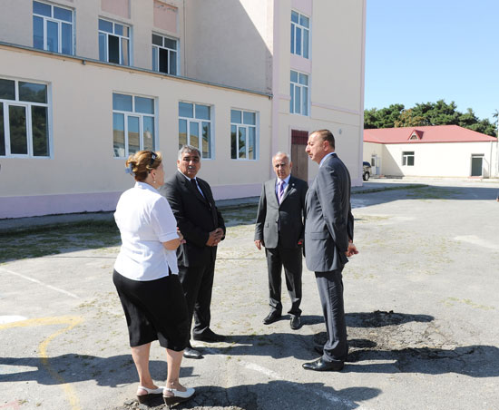 Azerbaijani President inspects reconstruction of two schools and kindergarten in Baku (PHOTO)
