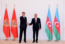 Montenegrin President officially welcomed to Azerbaijan (PHOTO)
