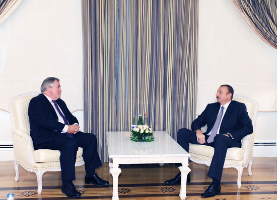 Azerbaijani President receives chairman of PACE Democrat Group