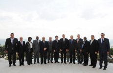 Azerbaijani President receives chief of International Boxing Association (PHOTO)