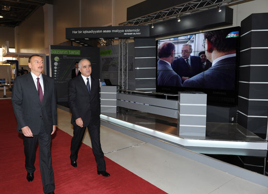Azerbaijani President attends "Azerbaijan - 20 years of independence" exhibition (PHOTO)