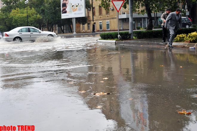 Baku’s streets turned into torrents following the rain - PHOTOSESSION