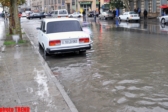 Baku’s streets turned into torrents following the rain - PHOTOSESSION